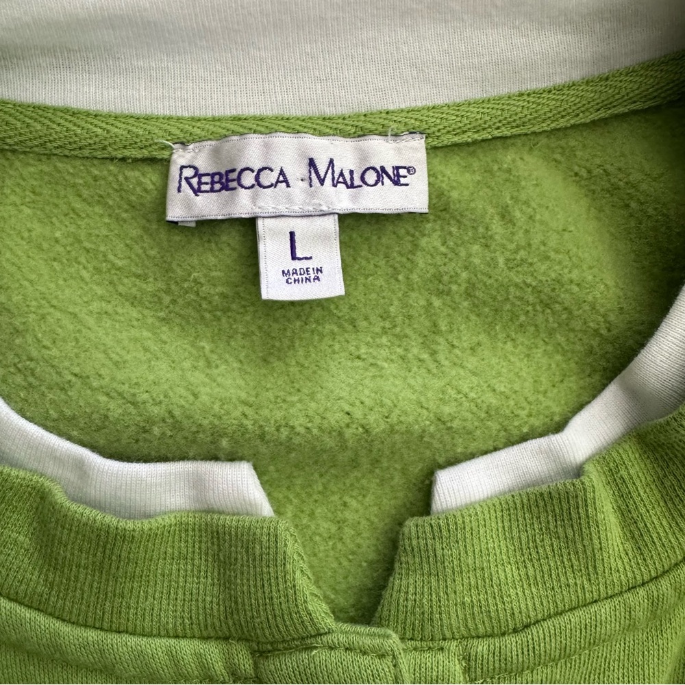 Rebecca Malone Green Sweater with Fall Design - Picture 4 of 7